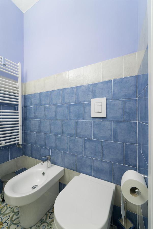 Suite & Luxury Rooms Palazzo Diomede Carafa Naples Exterior photo